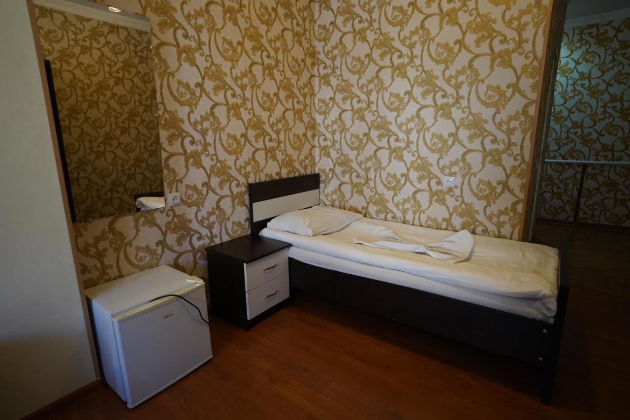 Imperator 1 Hotel 쿠타이시 외부 사진